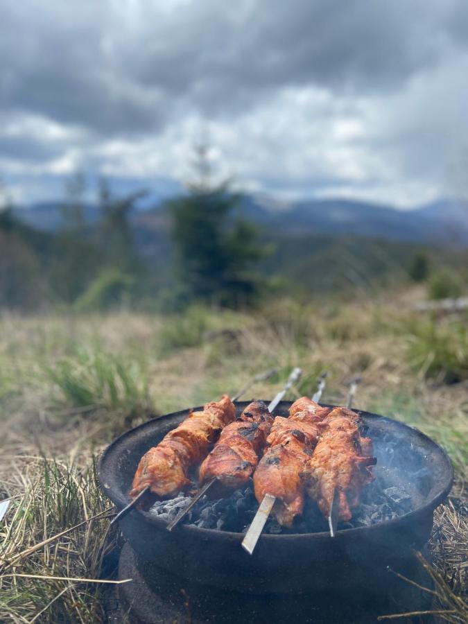 Садиба Between Mountains Mizhhirya  外观 照片
