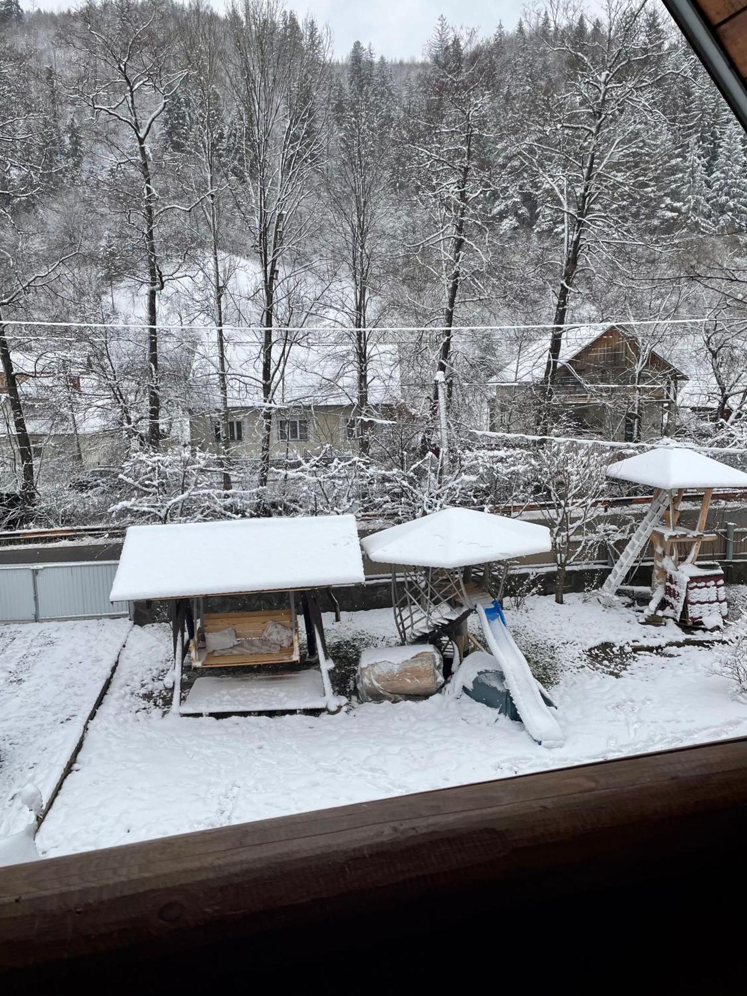 Садиба Between Mountains Mizhhirya  外观 照片